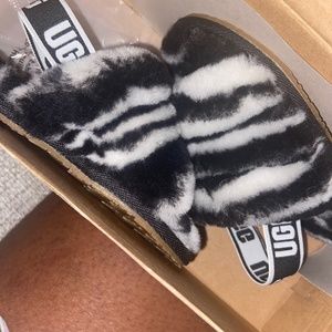 Ugg Furry Sandals